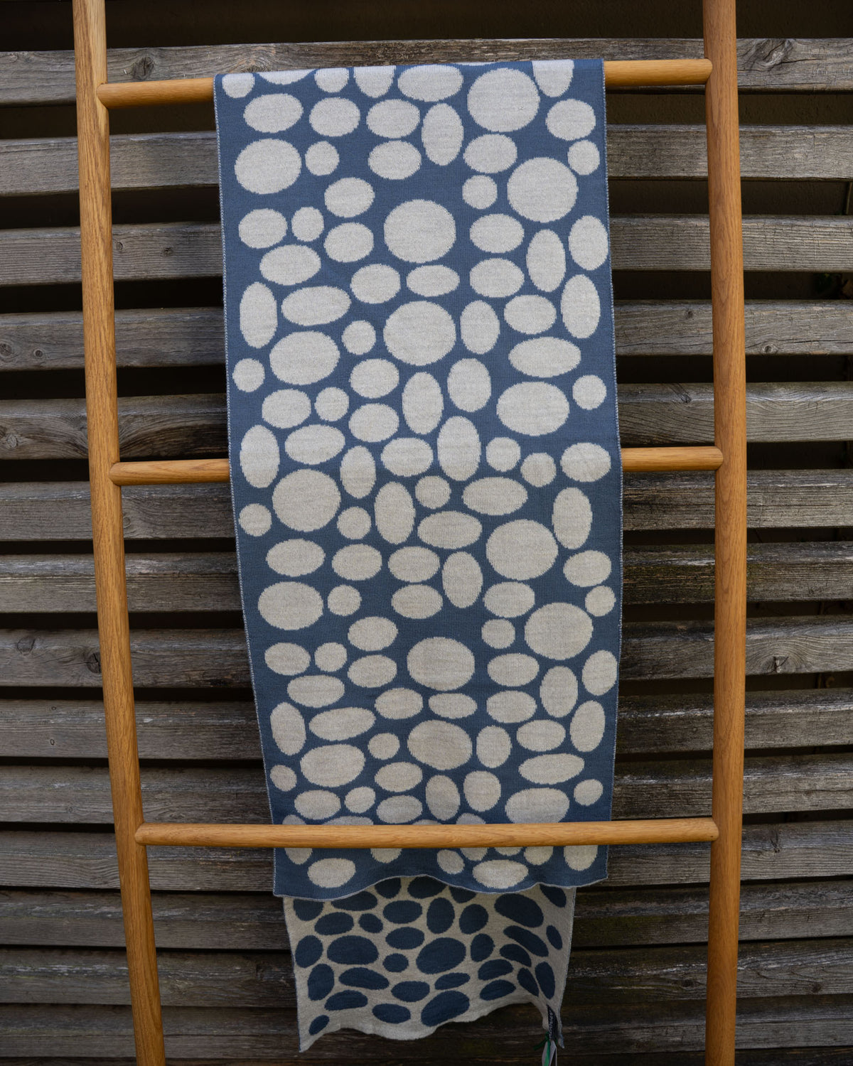 McKernan Schal Pebbles